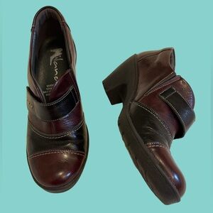 MILANO black and reddish brown heeled leather ankle booties with Velcro closure